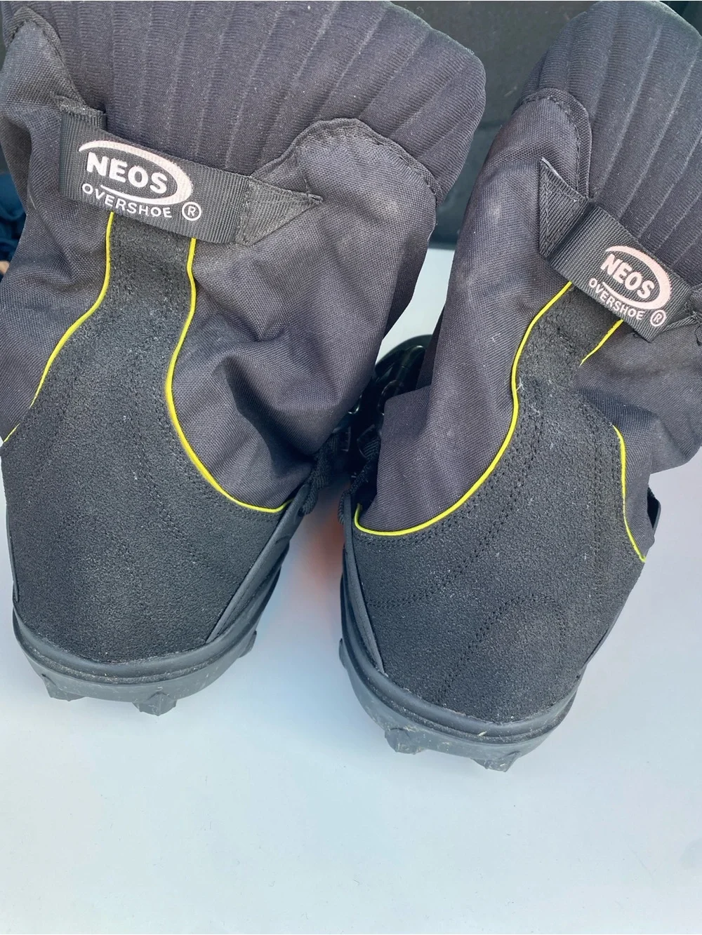 NEOS Adventurer Black Over Shoe covers | Like new
